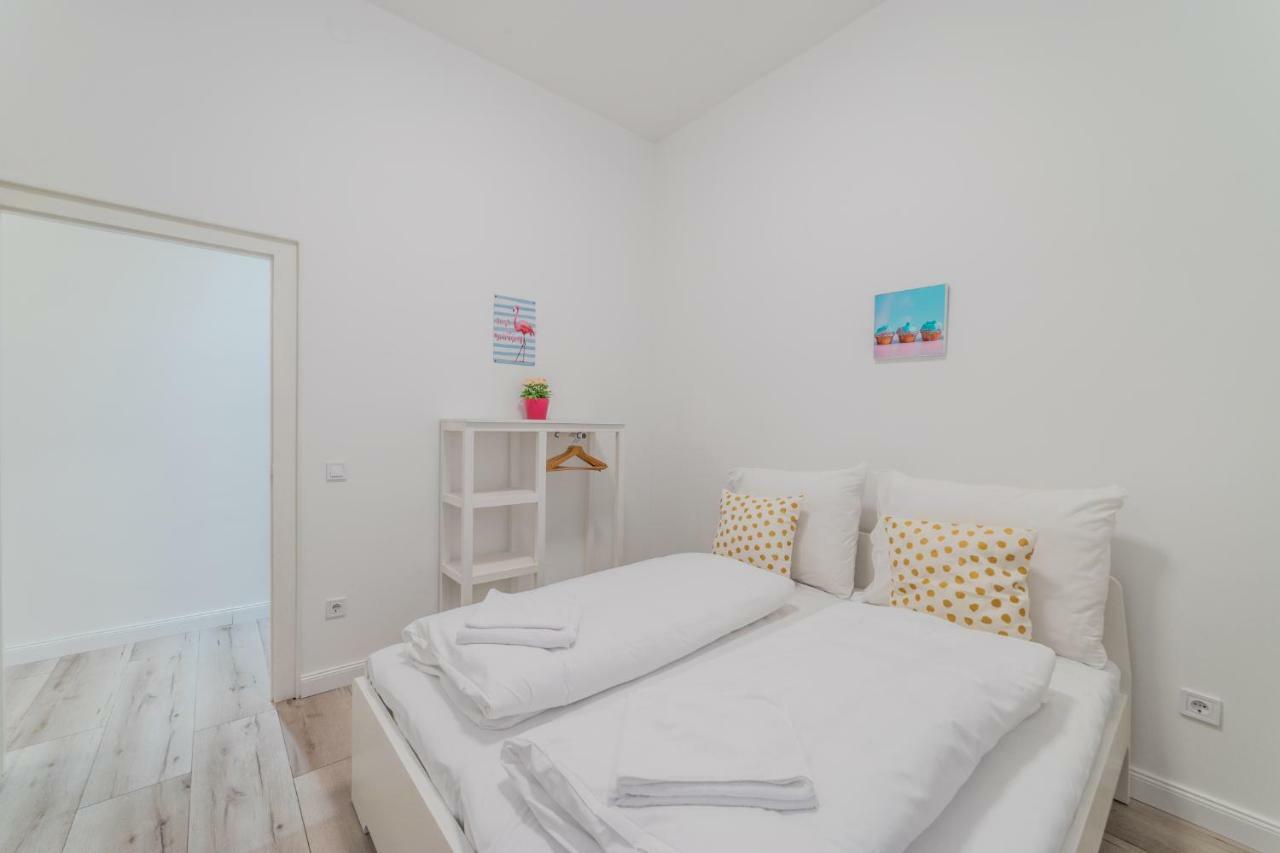 Danubegreen Bright Two Bedroom Near Margaret Island Apartment